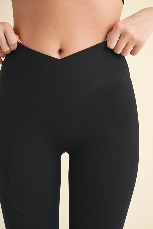 Black Flare Leggings (Pre-Order)