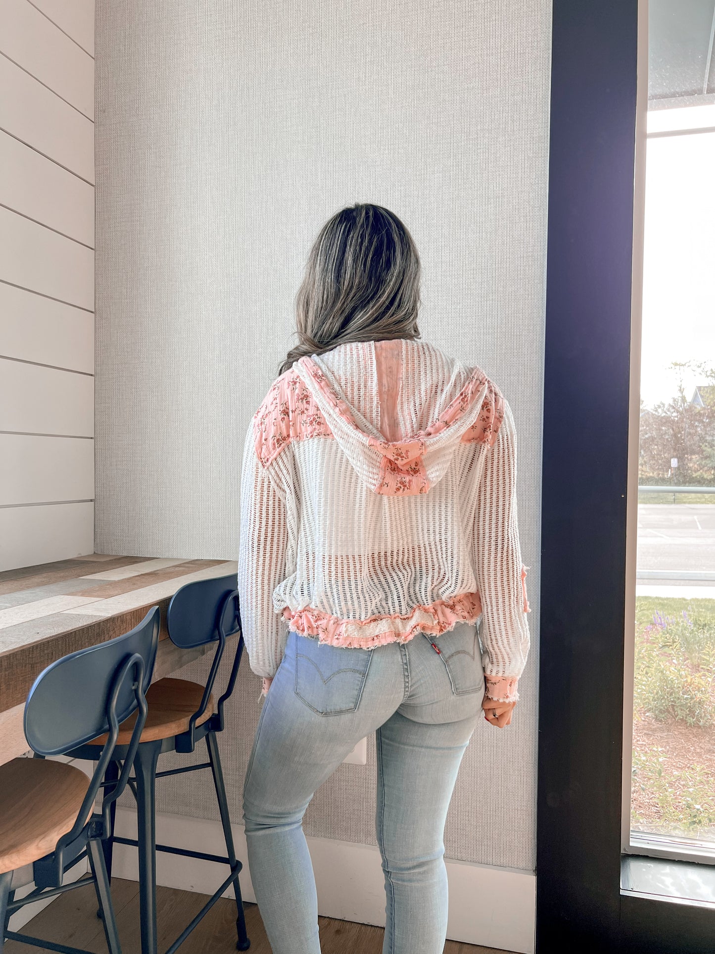 Feel The Breeze Jacket - Off White/Pink Floral