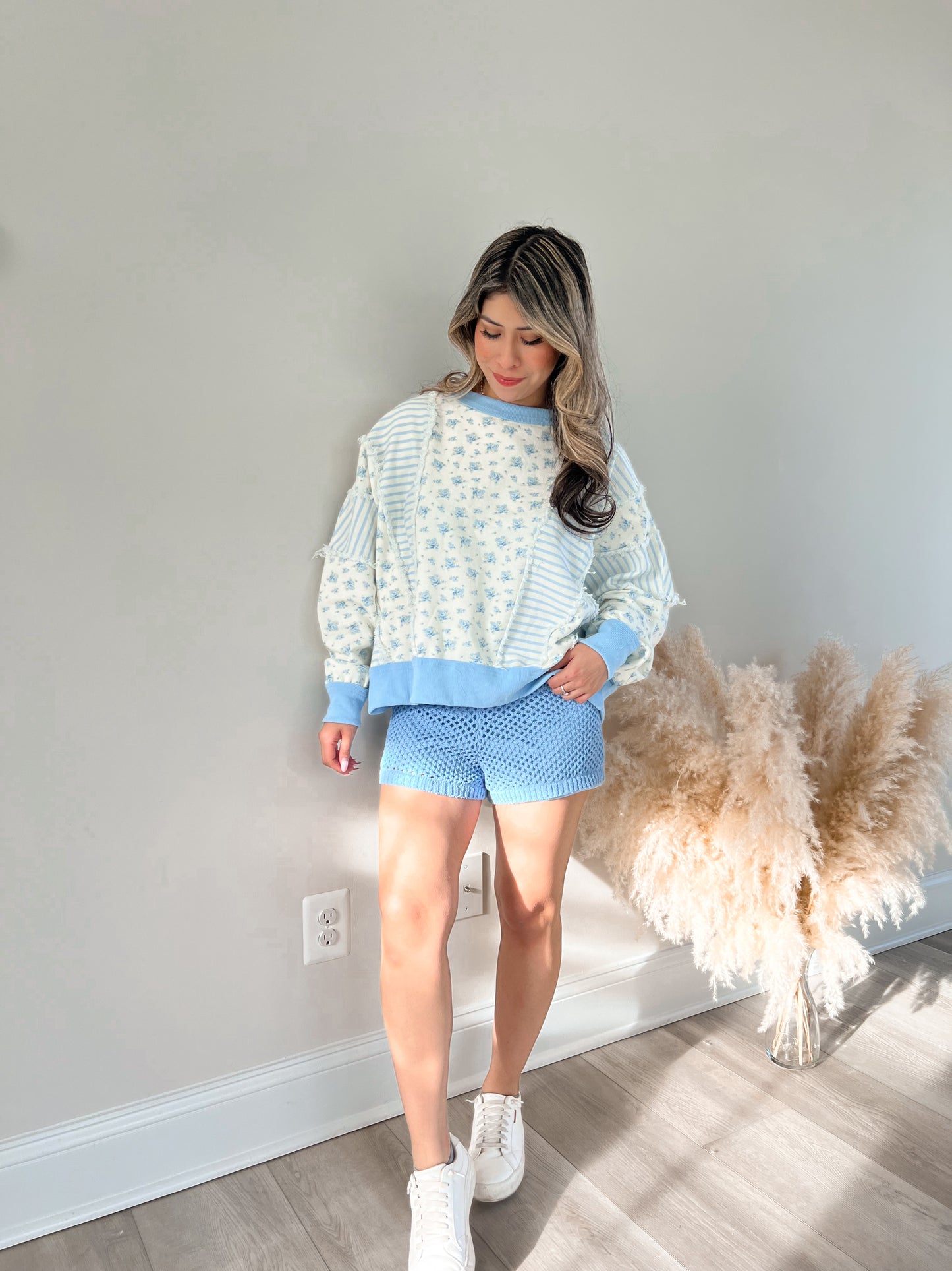 Blue Daisy Oversized Pullover