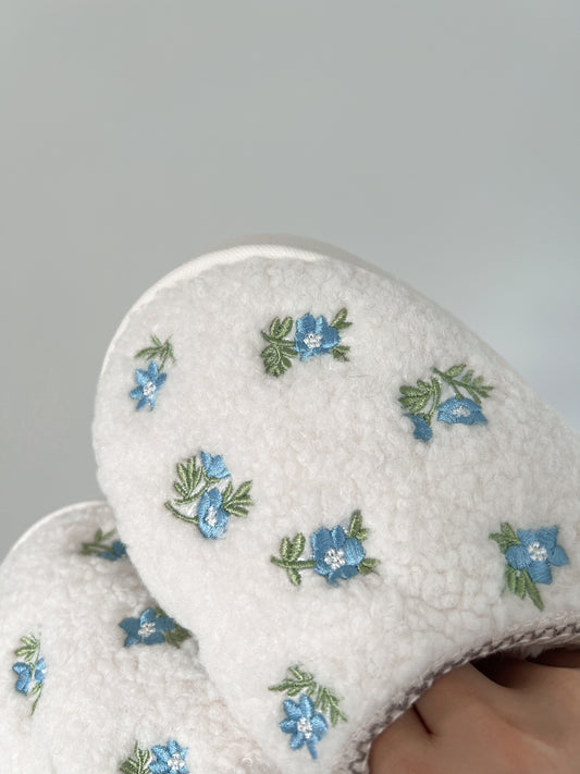 Embroidered Floral Slippers