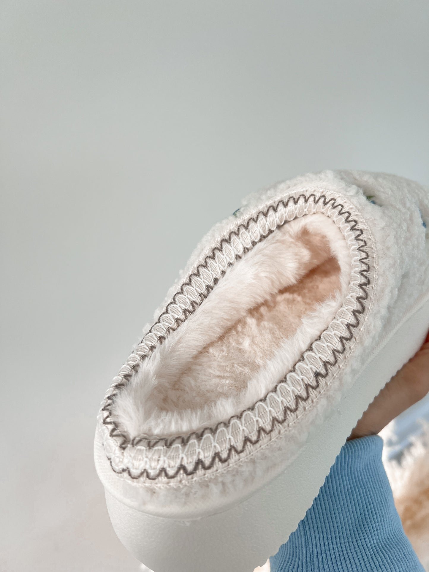 Embroidered Floral Slippers