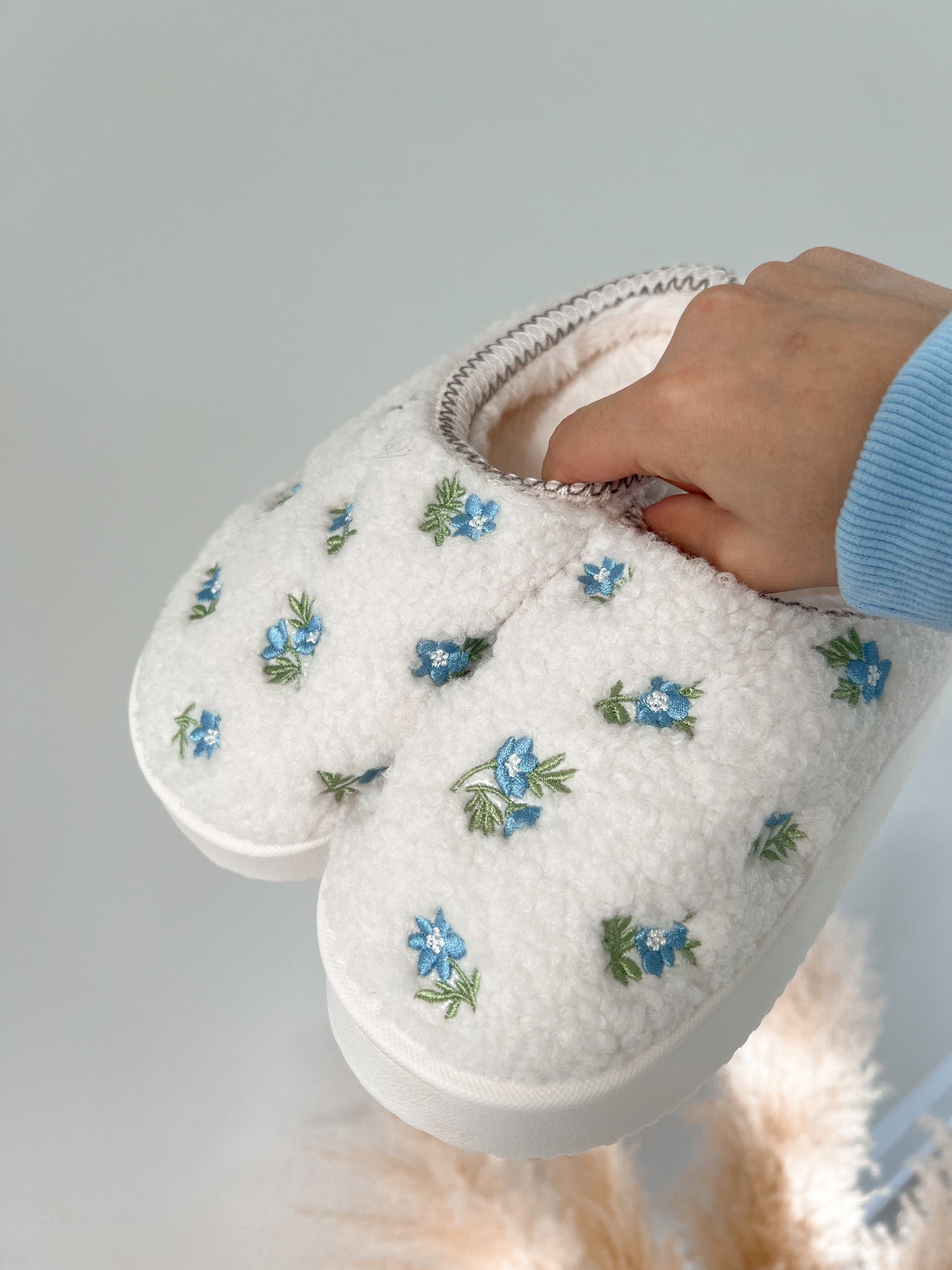 Embroidered Floral Slippers