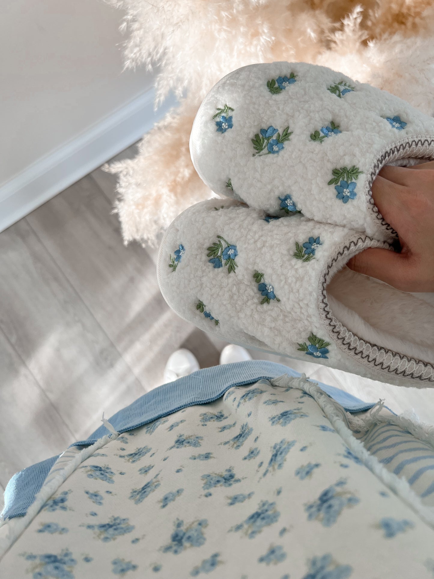 Embroidered Floral Slippers