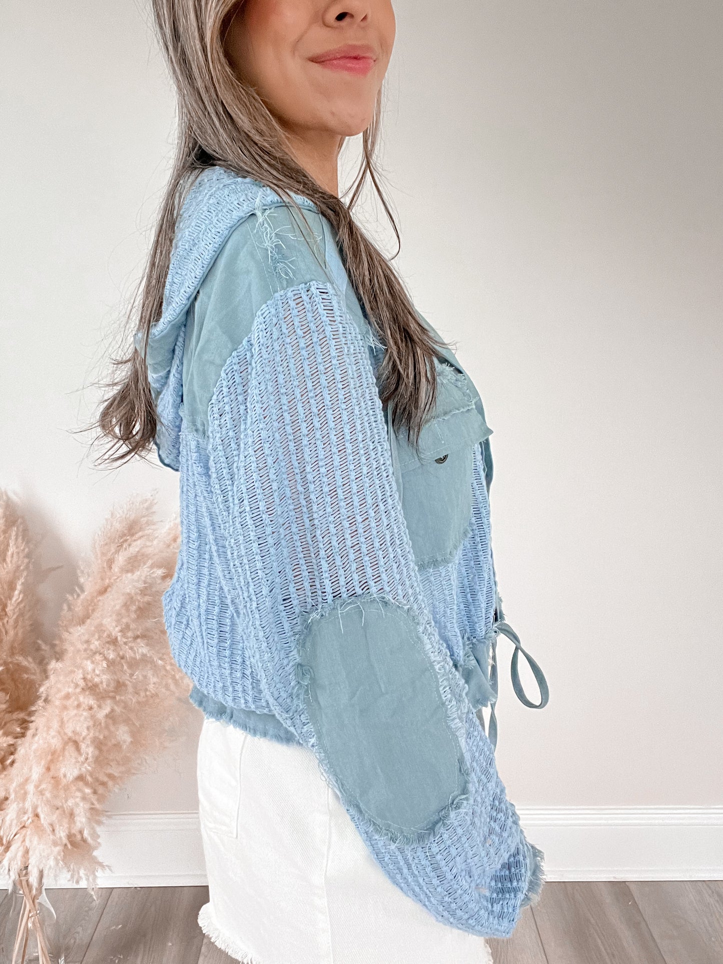 Feel The Breeze Jacket - Baby Blue